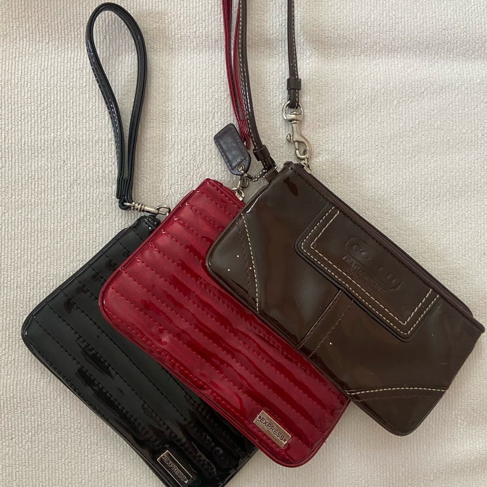Wristlet bundle